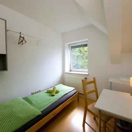 In Gruener Umgebung *