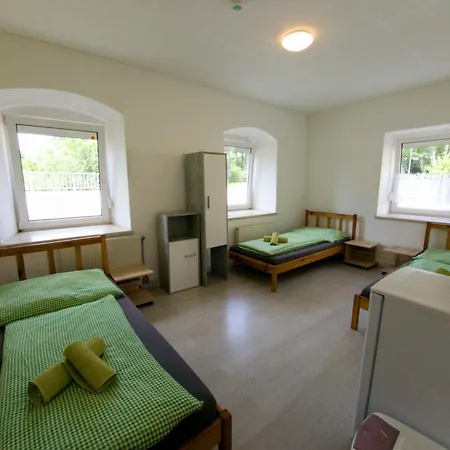 Apartament In Gruener Umgebung St. Valentin