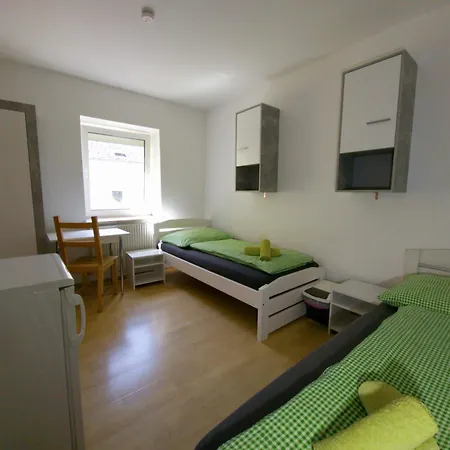 In Gruener Umgebung Daire St. Valentin